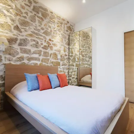 T2 Centre-ville Spacieux Lumineux 앙티브